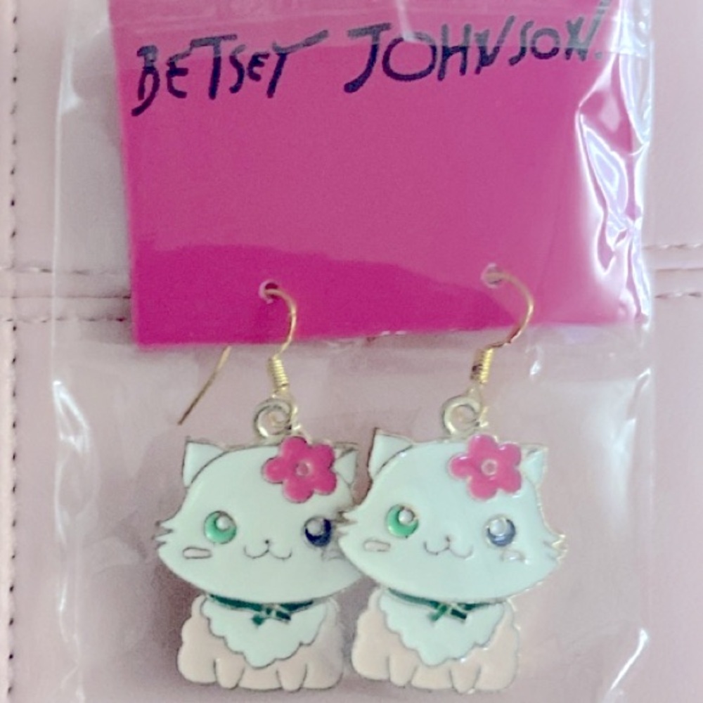 🆕 Betsy Cat Earrings ❗️